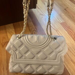 Elegant Beige Quilted Shoulder Bag
